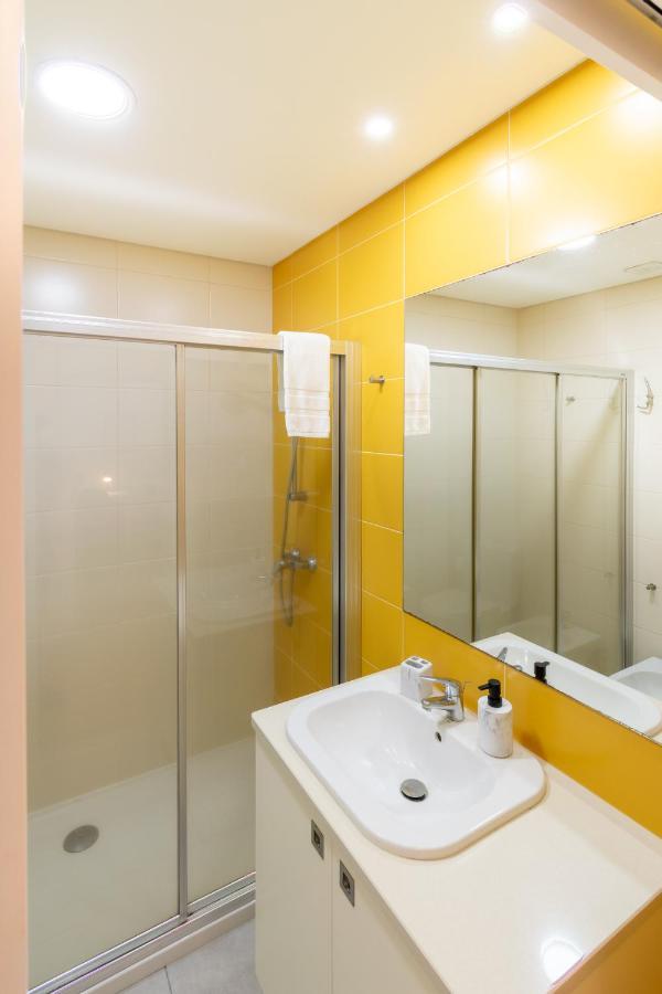 Atlantic Penthouse - City, Montain & Ocean - Free Parking Ponta Delgada Buitenkant foto